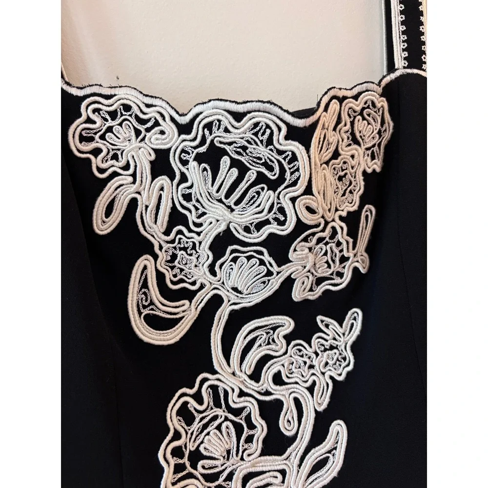 Vintage Y2K Maggy London Black White Floral Soutache Embroidered‎ Cami Top 10P
